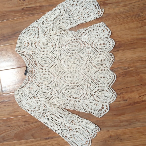Timing Tops - Timing M/L Boho Crochet Cream 3/4 sleeve Top / Coverup 100% Cotton